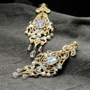 花朵镂空水滴夸张女耳钉 欧美时尚饰品的魅力与批发直销优势